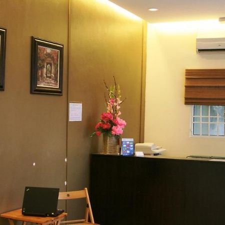 Cozy Home Inn 乔治敦 外观 照片